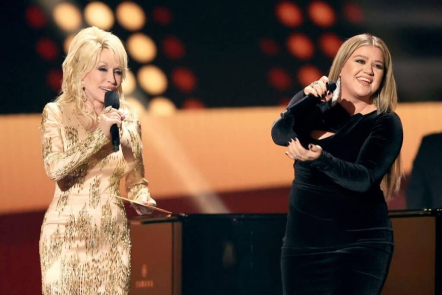 Dolly Parton and Kelly Clarkson bring '9 to 5' to today